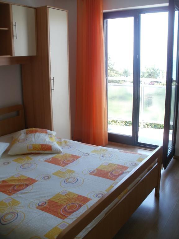 Beach Apartments Toni Podstrana Rom bilde